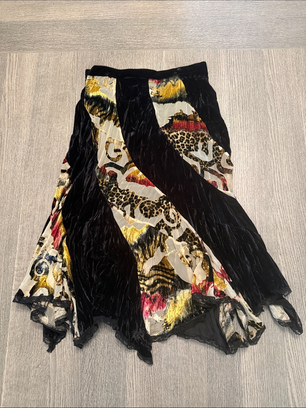 Alberto Makali Black Velvet Panel Midi Skirt - Picture 3 of 7